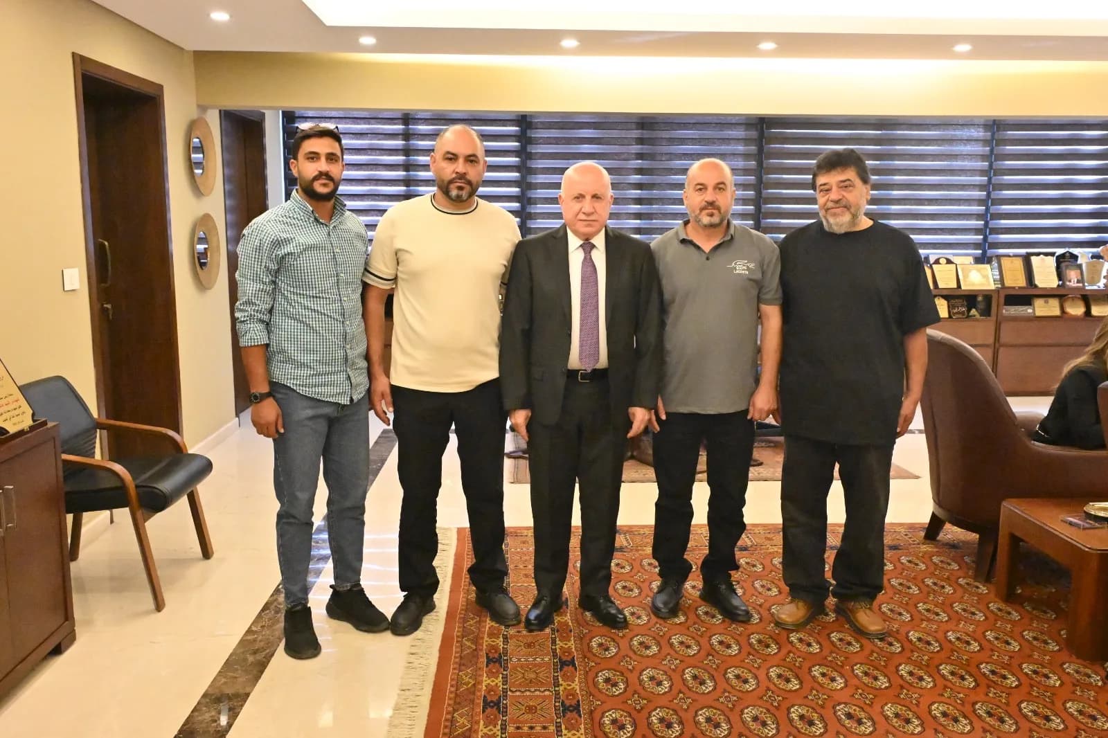 رئيس مجلس الجنوب يستقبل وفود بلدية